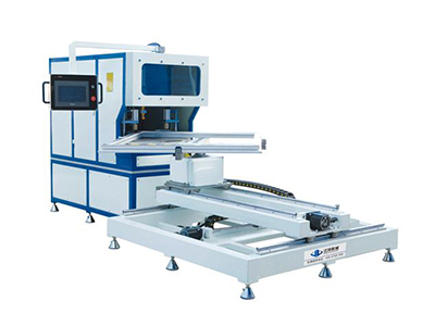 安装了万搏WANBO（中国）六轴智能控制系统的书型礼盒生产线